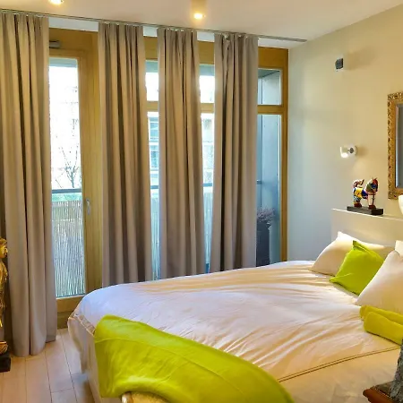 Luxury In City Centre Unique Apartment *