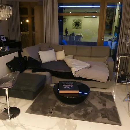 Luxury In City Centre Unique * 华沙